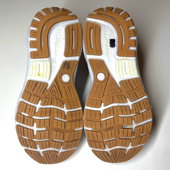 Brooks Women’s Ghost 16 Running Lace Up Low Top Round Toe Sneakers Size- 9.5 W - Picture 9 of 9